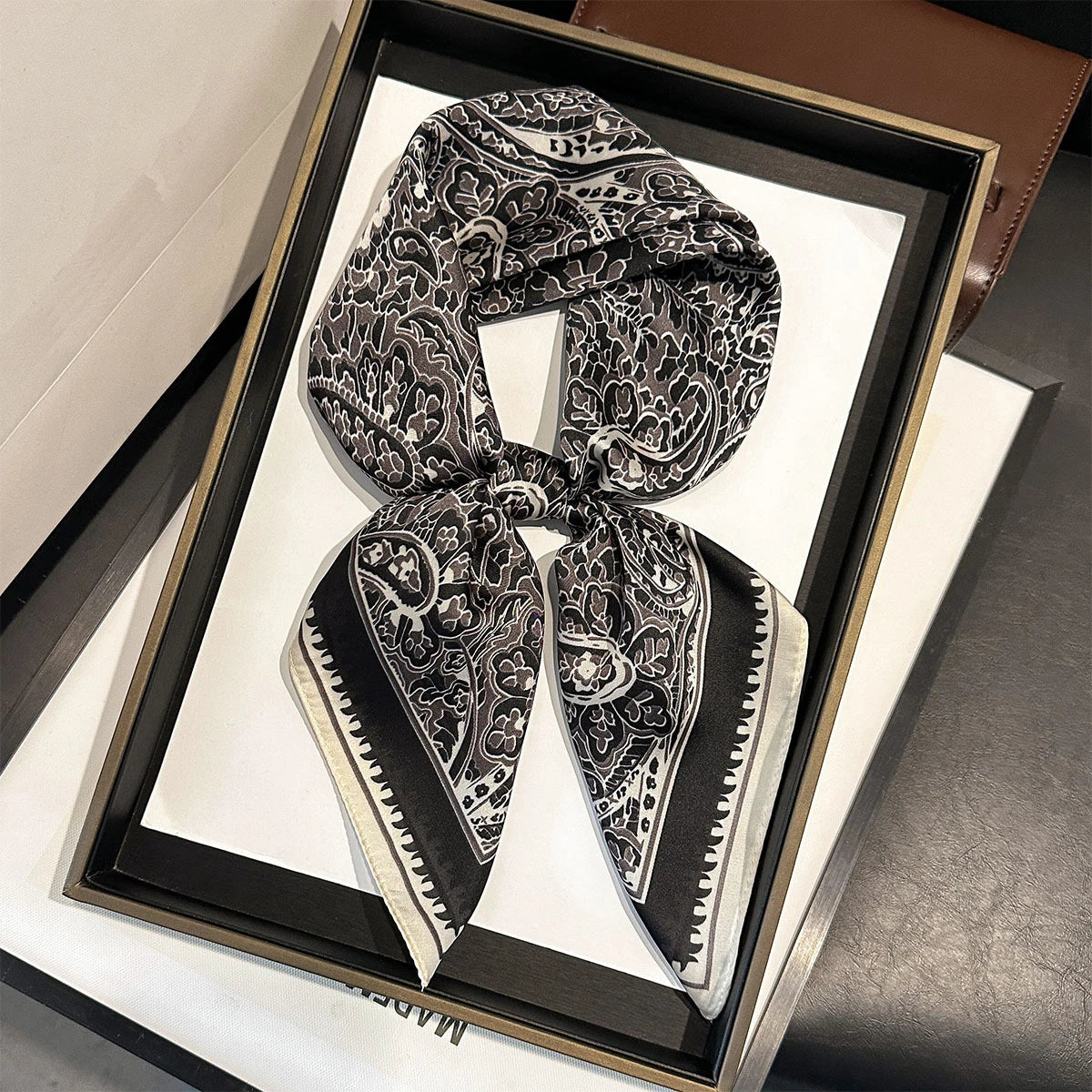 Foulard Nour